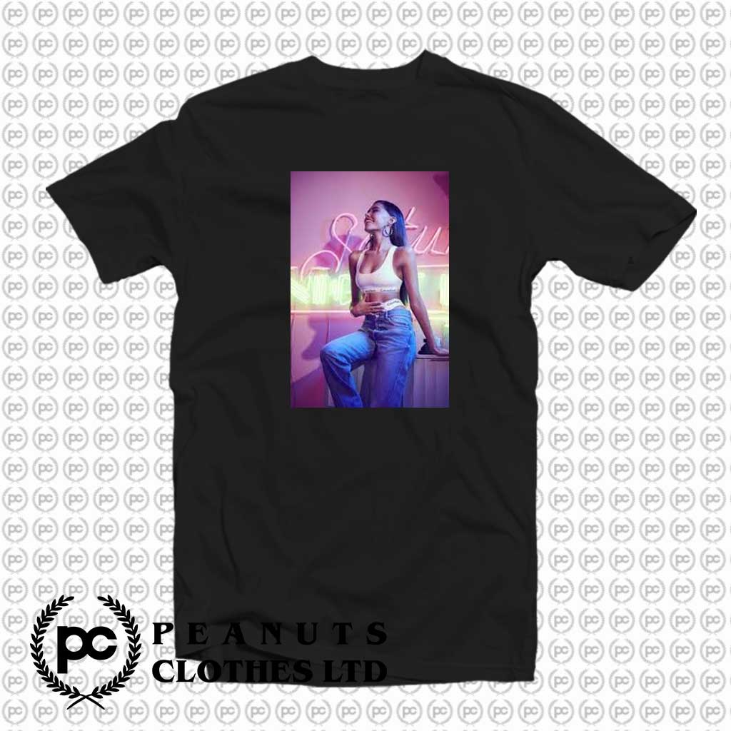 Get Order Cute Madison Beer Sexy Portrait T-Shirt On Sale