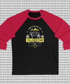 Yellowstone National Park Wolfs Raglan Tee