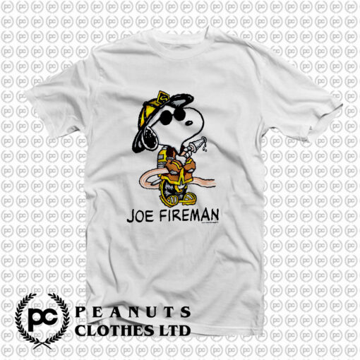 Vintage 90s Snoopy Joe Fireman T Shirt